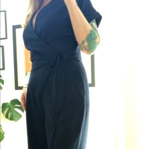 Banana Republic navy blue crepe jumpsuit, sz 12